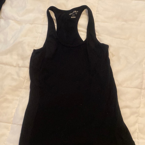 Plain racerback black tank - Picture 1 of 1